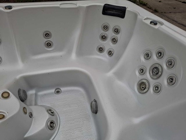 South seas spa 6 persoons jacuzzi en buitenspa - afbeelding 5 van  29