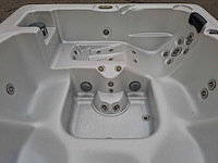 South seas spa 6 persoons jacuzzi en buitenspa - afbeelding 10 van  29