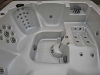 South seas spa 6 persoons jacuzzi en buitenspa - afbeelding 14 van  29
