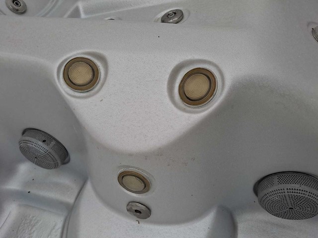 South seas spa 6 persoons jacuzzi en buitenspa - afbeelding 25 van  29