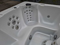 South seas spa 6 persoons jacuzzi en buitenspa - afbeelding 16 van  30