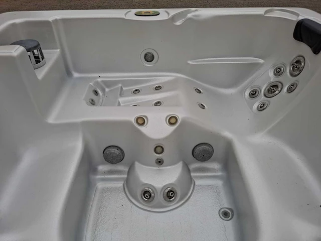 South seas spa 6 persoons jacuzzi en buitenspa - afbeelding 10 van  30