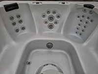 South seas spa 6 persoons jacuzzi en buitenspa - afbeelding 29 van  30
