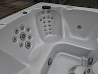 South seas spa 6 persoons jacuzzi en buitenspa - afbeelding 16 van  30