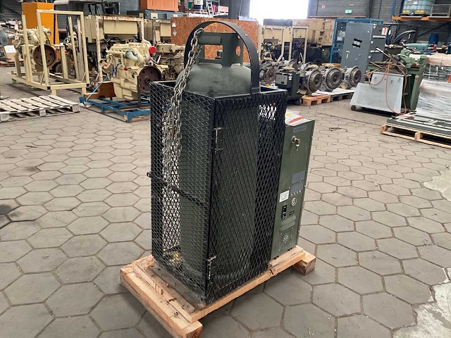 South-tek systems n2-gen nitrogen gas generator - afbeelding 2 van  8