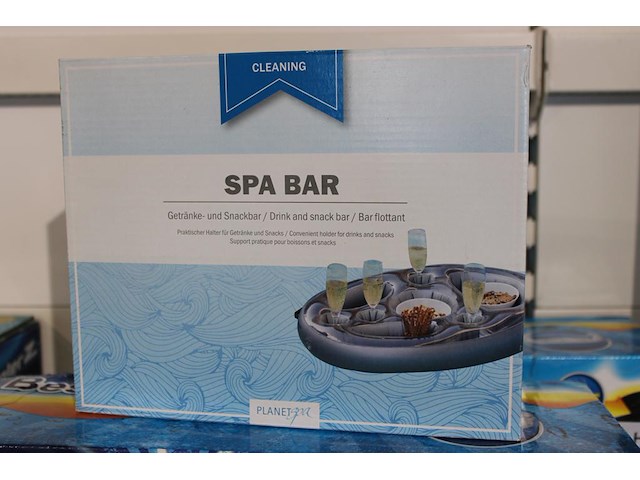 Spa bar cleaning. - afbeelding 1 van  2
