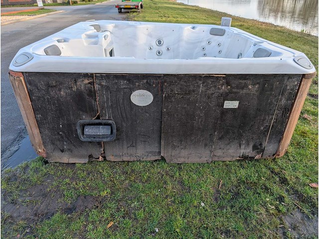 Spa life 6 persoons jacuzzi en buitenspa - afbeelding 4 van  4