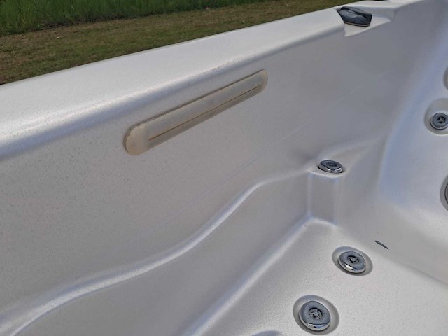 Spa net 5 persoons jacuzzi en buitenspa - afbeelding 20 van  25