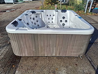 Spa net 5 persoons jacuzzi en buitenspa - afbeelding 18 van  30