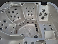 Spa net 5 persoons jacuzzi en buitenspa - afbeelding 9 van  25