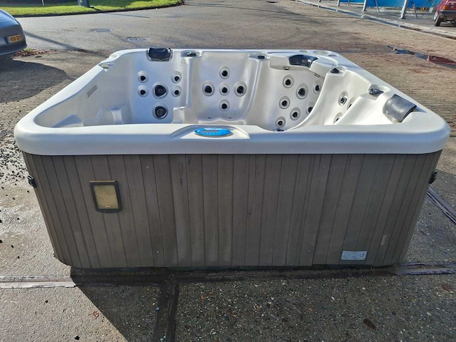 Spa net 5 persoons jacuzzi en buitenspa - afbeelding 11 van  30