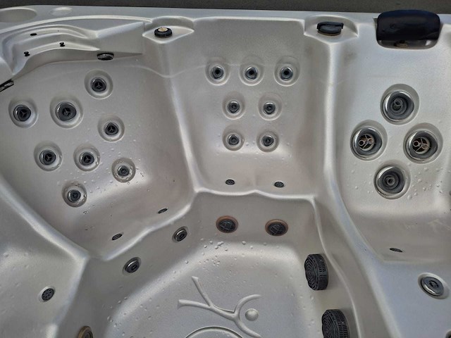 Spa net 5 persoons jacuzzi en buitenspa - afbeelding 4 van  15