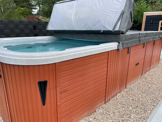 Spa power 15 persoons dubbele cabine zwemspa, jacuzzi en buitenspa - afbeelding 12 van  54