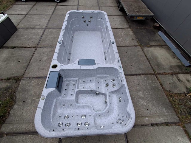 Spa power 15 persoons dubbele cabine zwemspa, jacuzzi en buitenspa - afbeelding 23 van  54