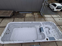Spa power 15 persoons dubbele cabine zwemspa, jacuzzi en buitenspa - afbeelding 51 van  54