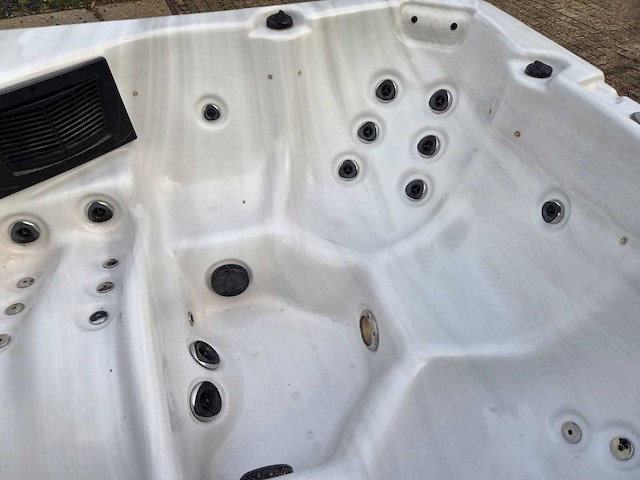 Spa power 6 persoons jacuzzi en buitenspa - afbeelding 10 van  31