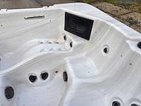 Spa power 6 persoons jacuzzi en buitenspa - afbeelding 15 van  31
