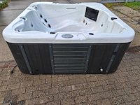 Spa power 6 persoons jacuzzi en buitenspa - afbeelding 12 van  31