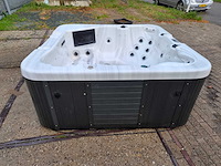 Spa power 6 persoons jacuzzi en buitenspa - afbeelding 24 van  31