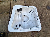 Spa power 6 persoons jacuzzi en buitenspa - afbeelding 23 van  31
