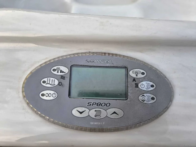 Spa power 6 persoons jacuzzi en buitenspa - afbeelding 28 van  31