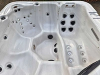 Spa power 6 persoons jacuzzi en buitenspa - afbeelding 30 van  31