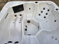 Spa power 6 persoons jacuzzi en buitenspa - afbeelding 9 van  31