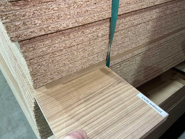 Spaanplaat 2070x1940x16mm (24x) - afbeelding 4 van  4