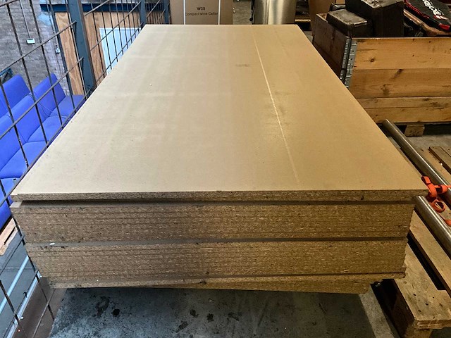 Spaanplaat 223x120x2,4cm (22x) - afbeelding 2 van  3