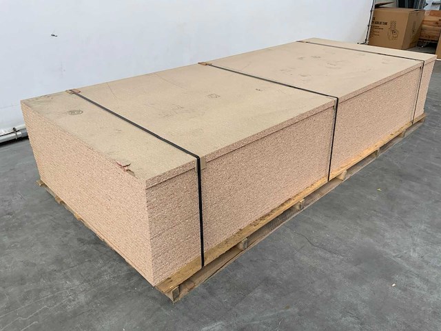 Spaanplaat 3055x1255x18mm (29x) - afbeelding 1 van  8