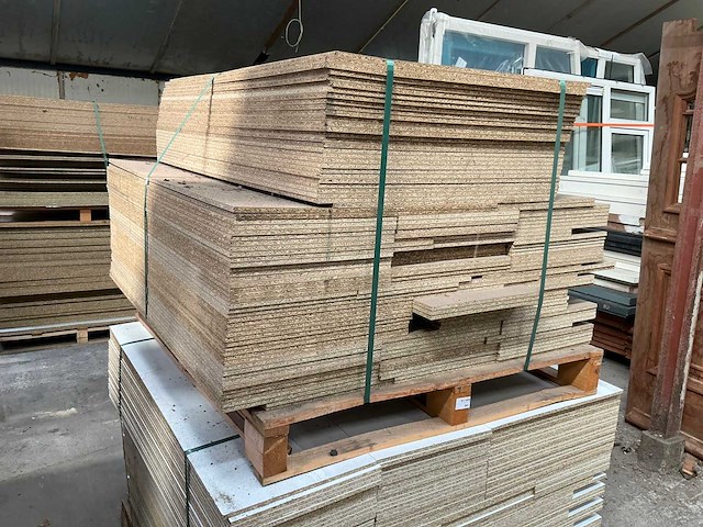 Spaanplaat 40m2 - afbeelding 2 van  3