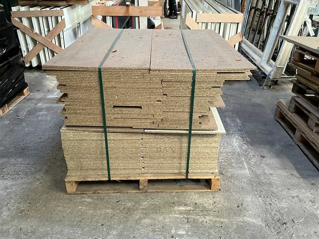 Spaanplaat 70m2 - afbeelding 2 van  5
