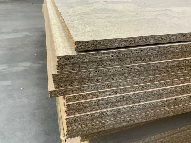 Spaanplaat kaal 2450x1225x18mm (42x) - afbeelding 6 van  7