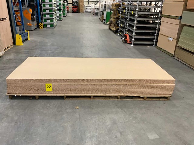 Spaanplaat kaal 3055x1250x18mm (17x) - afbeelding 1 van  8