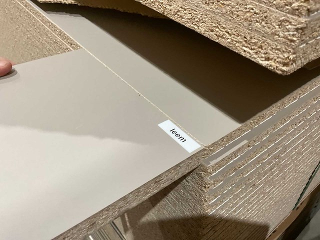 Spaanplaat kleur leem 2100x1645x16mm (24x) - afbeelding 2 van  5