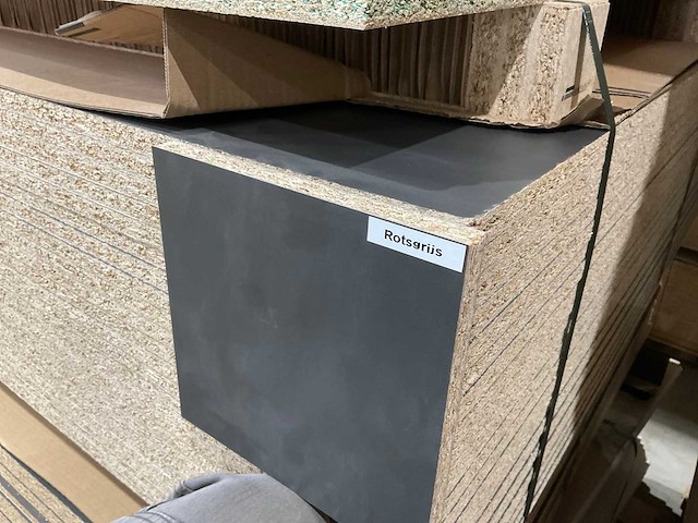 Spaanplaat kleur rotsgrijs 2070x1645x16mm (24x) - afbeelding 1 van  4