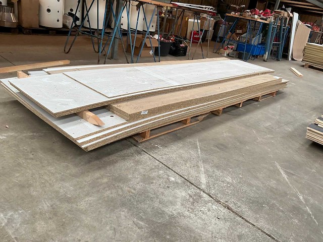 Spaanplaat vochtwerend wit gegrond - afbeelding 1 van  3