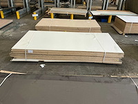 Spaanplaten wit gegrond 8x1220x2440 mm (28x) - afbeelding 2 van  7