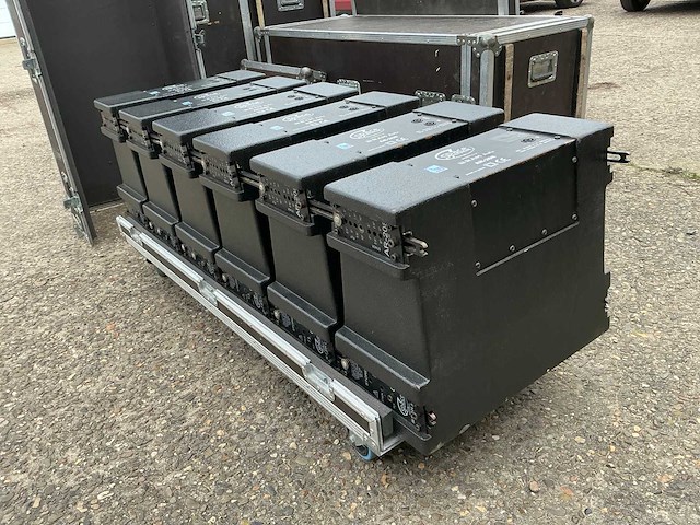 Space equipment line arraysysteem - afbeelding 9 van  12