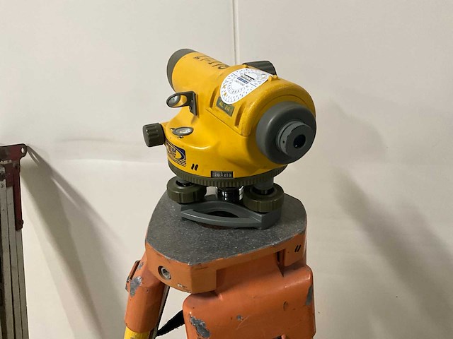 Spactra al124 waterpasinstrument / kijker met meetlat - afbeelding 7 van  12