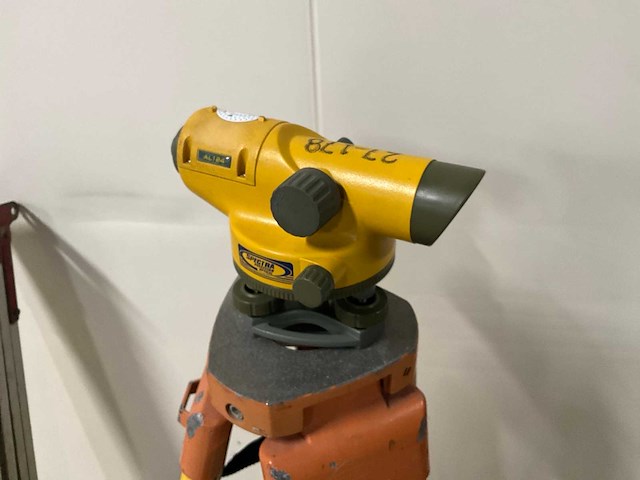 Spactra al124 waterpasinstrument / kijker met meetlat - afbeelding 11 van  14