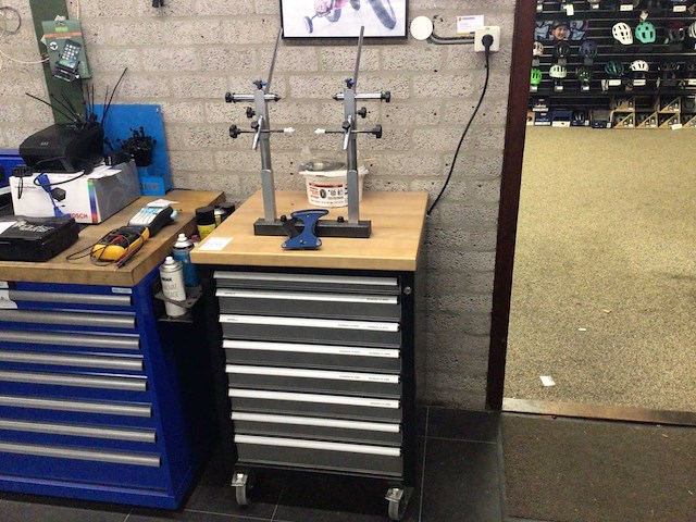 Spakenkast incl toebehoren - afbeelding 1 van  10