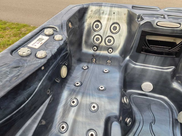 Spalife 6 persoons jacuzzi en buitenspa - afbeelding 3 van  18