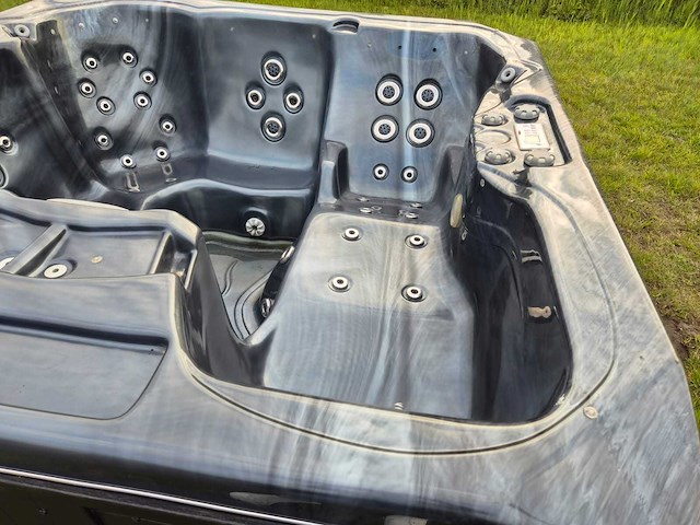 Spalife 6 persoons jacuzzi en buitenspa - afbeelding 8 van  18