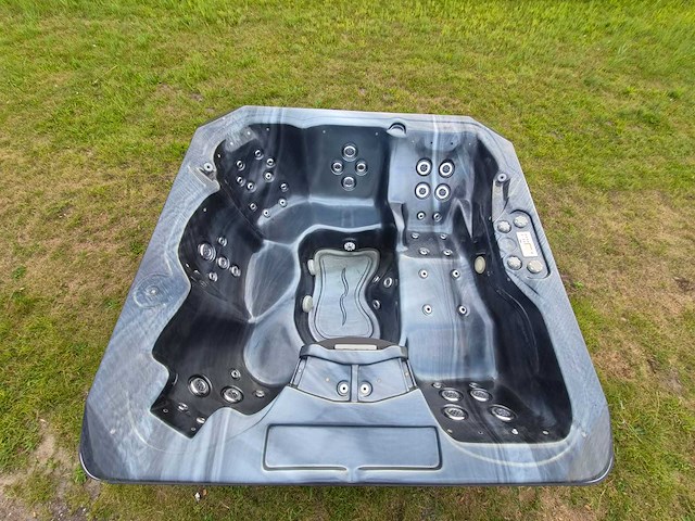 Spalife 6 persoons jacuzzi en buitenspa - afbeelding 27 van  30