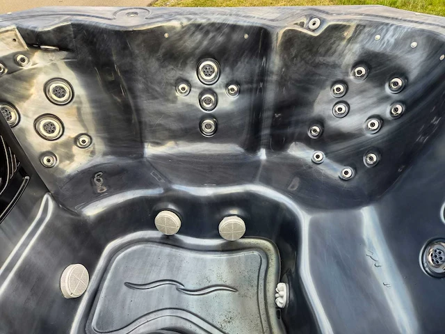 Spalife 6 persoons jacuzzi en buitenspa - afbeelding 11 van  30