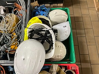 Spanbanden en bouwhelmen - afbeelding 4 van  6