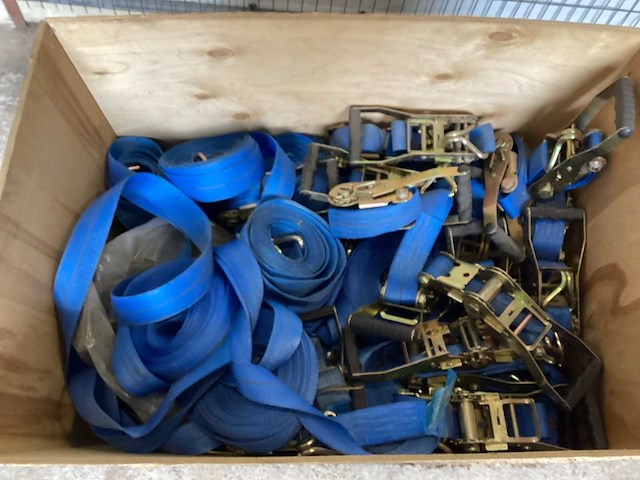 Spanbanden in kist ca 150 stuks - afbeelding 3 van  4