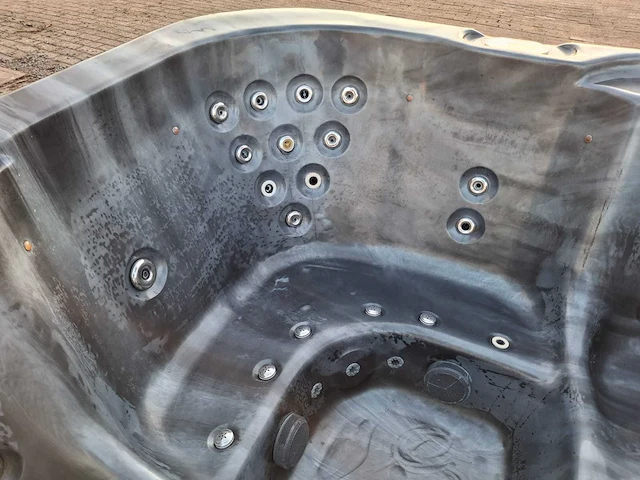 Spanet 5 persoons jacuzzi en buitenspa - afbeelding 5 van  28