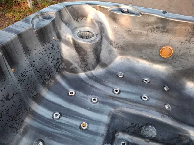 Spanet 5 persoons jacuzzi en buitenspa - afbeelding 13 van  28